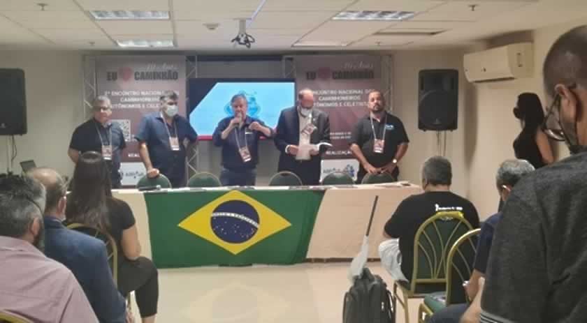 Caminhoneiros avaliam paralisação em novembro caso governo não atenda demandas da categoria