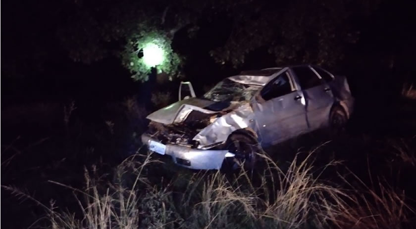 Condutor de automóvel sofre lesões graves em tombamento