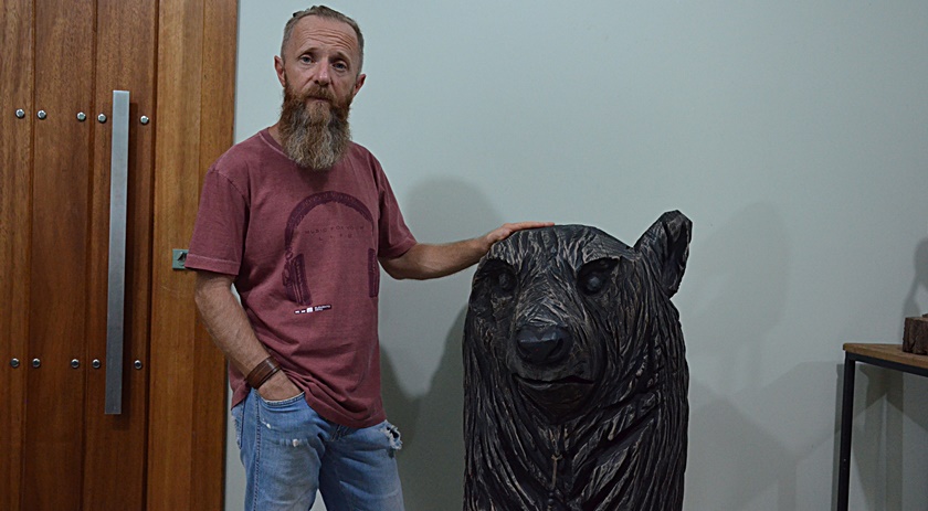 Artista plástico Neuri Reolon tem a escultura como uma de suas paixões