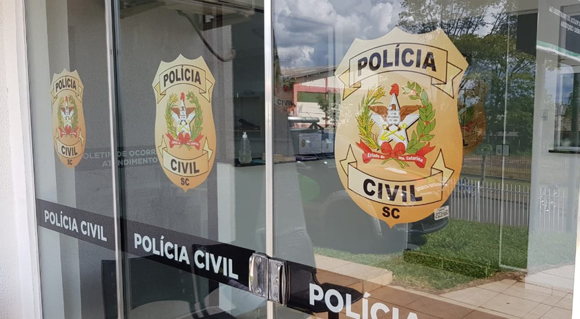 Casal com marcas de mordidas e arranhões é encaminhado para DP após confusão