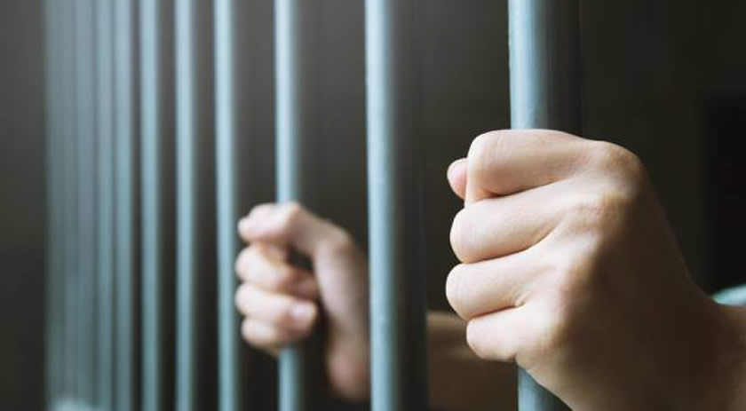 Polícia Civil prende homem suspeito de esfaquear vítima em frente ao fórum