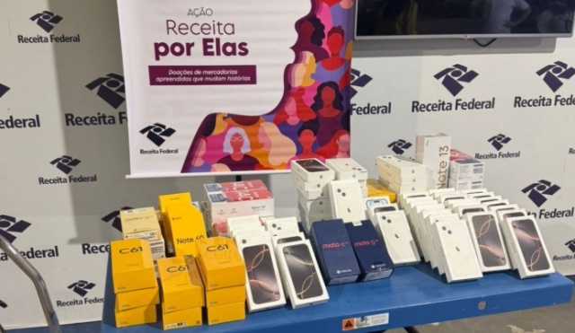 Receita Federal doa 4 mil celulares à Polícia Civil de SC