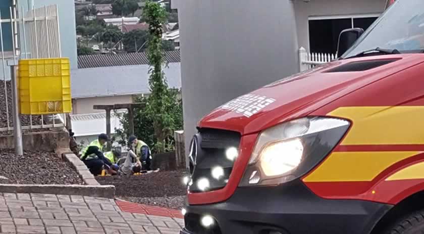 Trabalhador cai de quase 10 metros de altura