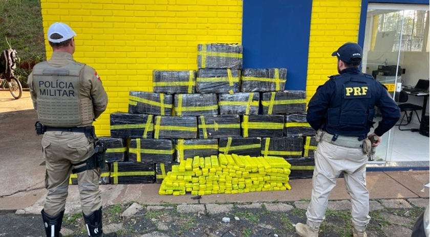Ação conjunta da PRF, PM e Civil apreende quase 600 quilos de maconha no Oeste catarinense