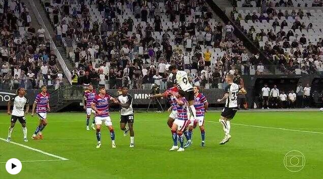 Corinthians busca empate nos acréscimos e mantém Fortaleza no Z-4