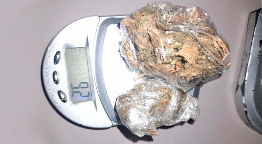 Criança é flagrada com droga