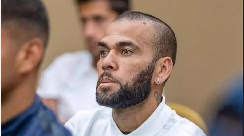 Justiça da Espanha decide dar liberdade condicional ao ex-jogador