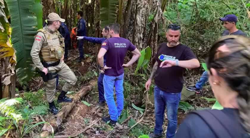 Marido que matou enteadas e a esposa em SC mudou corpo de cova