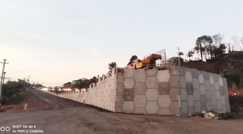 Obras na BR-163 atingem 93%, mas risco de paralisação persiste por falta de verba