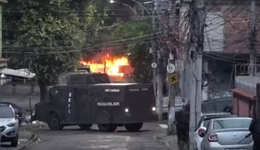 Moradores encontram mais de 60 corpos em área de mata após operação mais letal do RJ