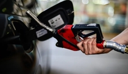 Petrobras reduz preço da gasolina em 4,9% a partir de terça-feira